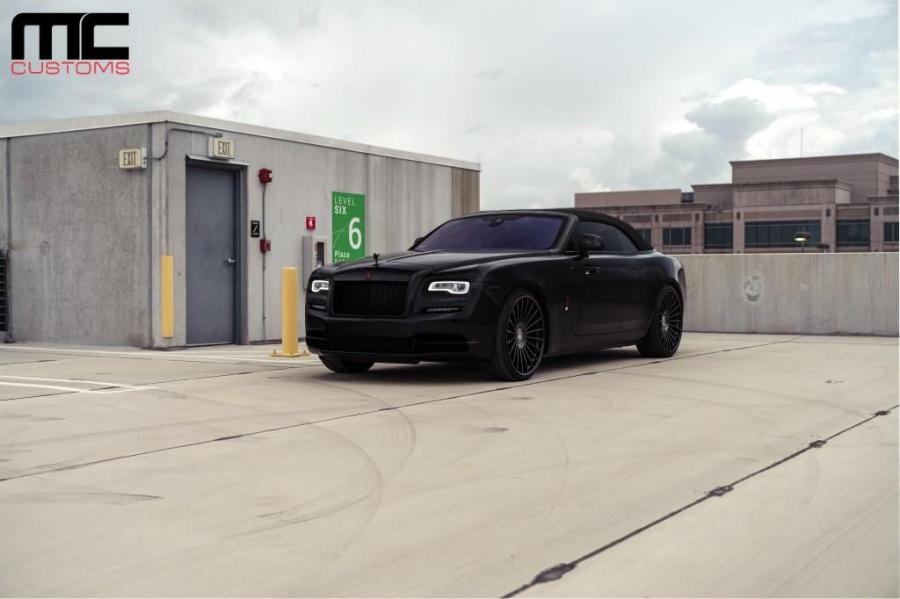  Rolls-Royce Wraith Black by MC Customs 2018 года  (фото 5 из 10)